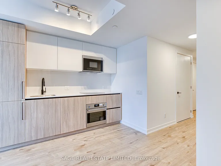 35 Parliament St #2812 — Photo 6