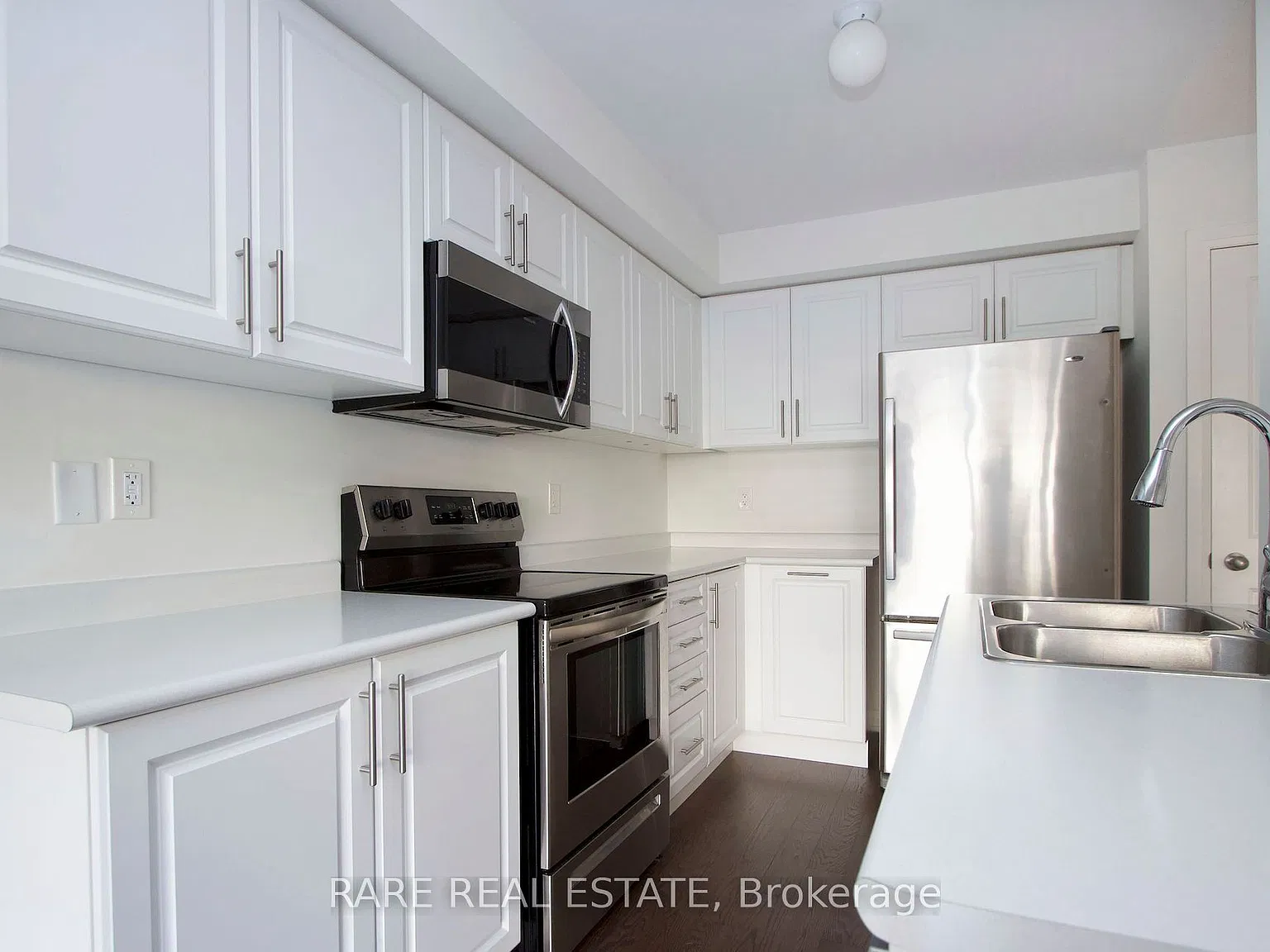 3 bed, $2,600 — Photo 2