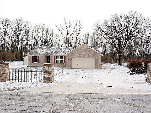 2nd image of 4222 Schwinn Dr