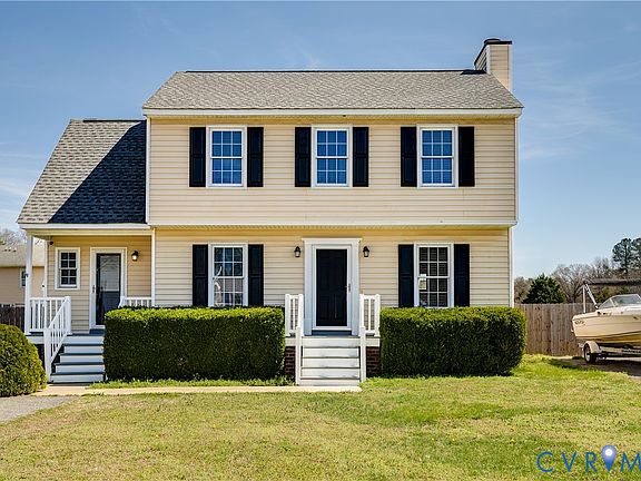 3rd image of 8325 Sherwood Forest Dr