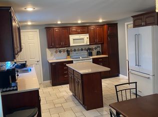 480 Merrimack St #1, Manchester, NH 03103