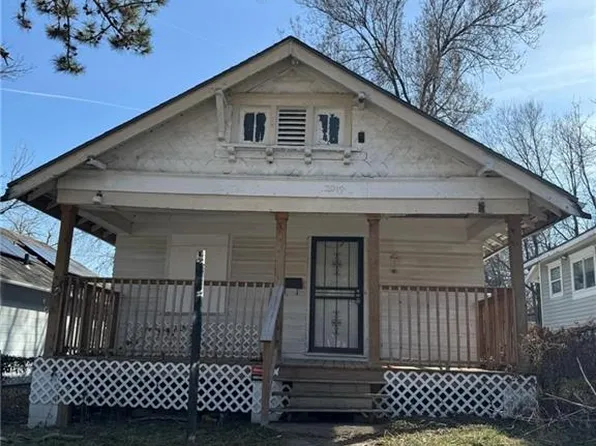 3019 E 51st St, Kansas City, MO 64130