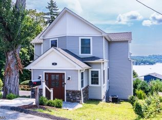 14 Zeek Way, Hopatcong, NJ 07843