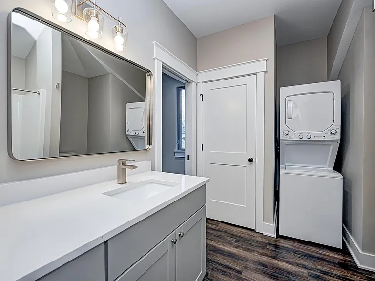 2528 Broadway St #B — Photo 19