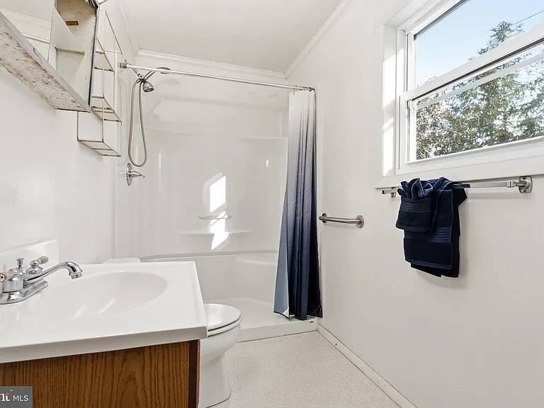 1330 Jason Ln — Photo 29