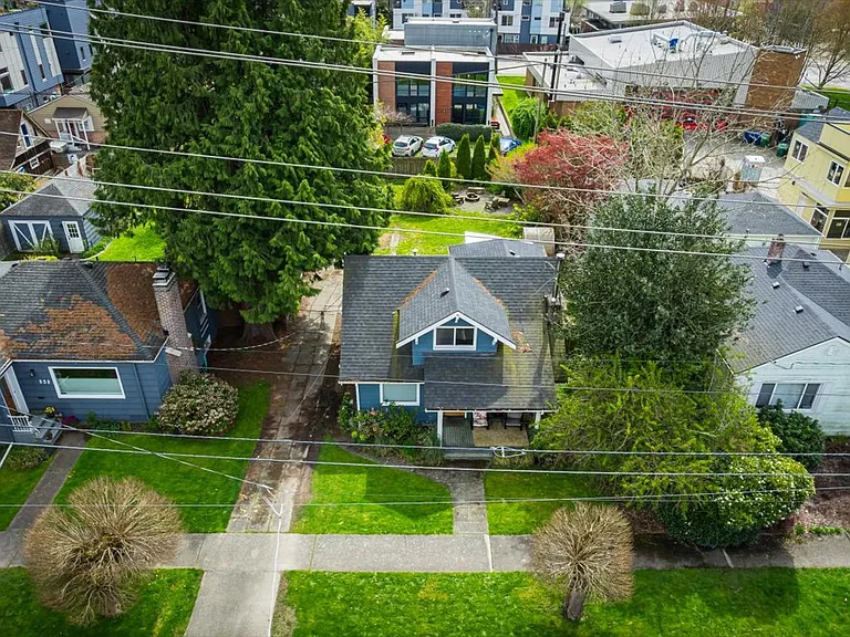 817 S Sullivan St — Photo 18