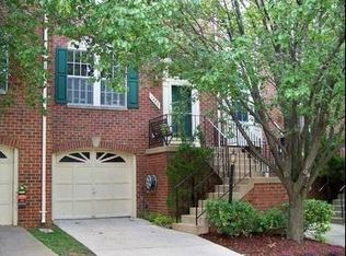 1452 Park Garden Ln, Reston, VA 20194