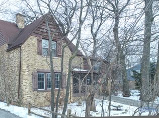 403 N Lewis Ave, Waukegan, IL 60085
