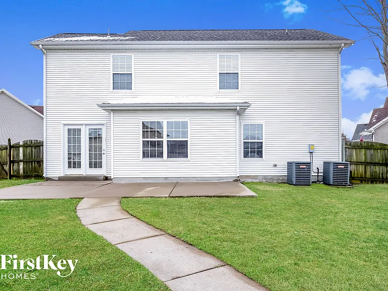 1304 Sunray Dr — Photo 15