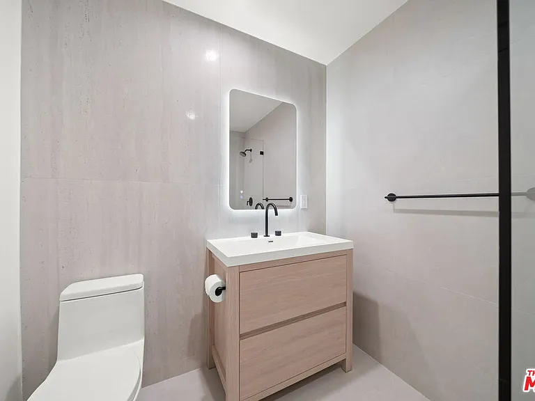 1201 Ohio Ave #3 — Photo 10