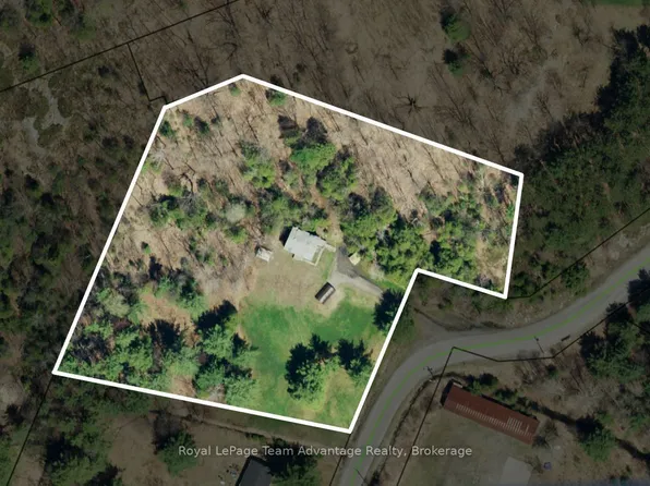 5 Murray Point Rd, McDougall, ON P2A 2W9