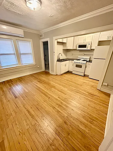 2004 Elmwood Ave #4 Photo 1