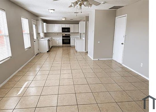 4th image of 2516 Pecan Dr