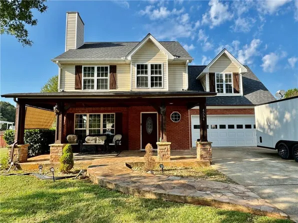 4554 Summerset Dr, Gainesville, GA 30507