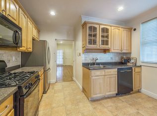 2149 45th St #2, Astoria, NY 11105