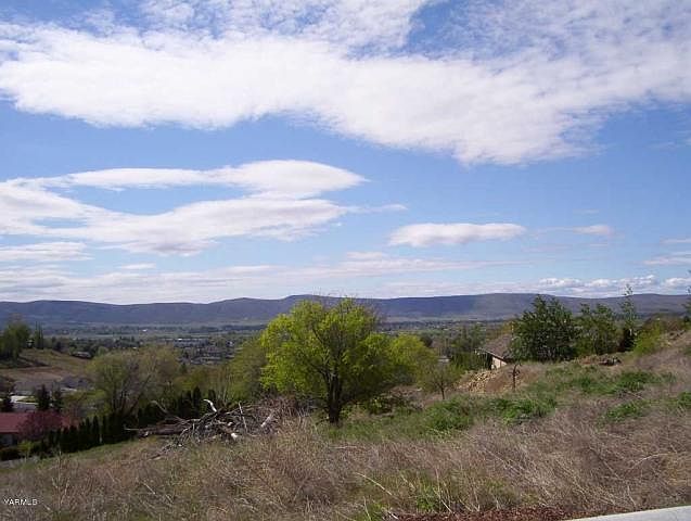 2nd image of 7404 Plateau Pl
