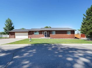 511 Redwood Ln, Rangely, CO 81648