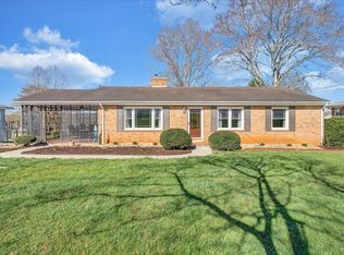 420 Glen Oak Cir, Ridgeway, VA 24148