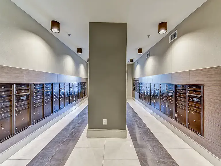Bella Palazzo Luxury Apartment Community — Photo 6