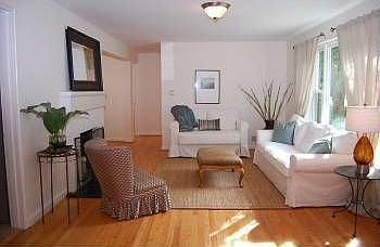 3rd image of 3304 Camalier Dr