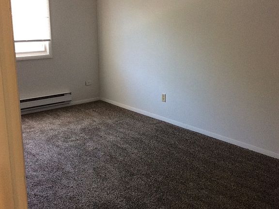 2nd image of 2147 Meadow Ln APT 11