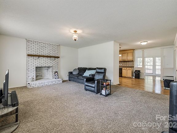 3rd image of 4205 Wrentree Dr