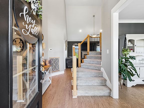 3rd image of 1153 Warlander Way