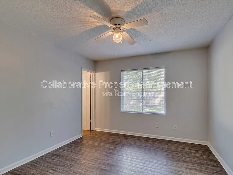 128 Pointe South Dr — Photo 11