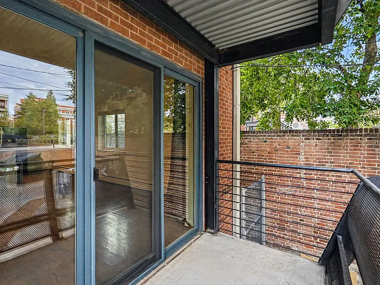 1336 N Logan St #203 — Photo 20