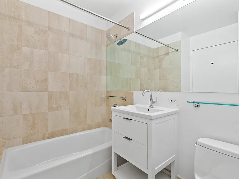 800 6th Ave #22C — Photo 9