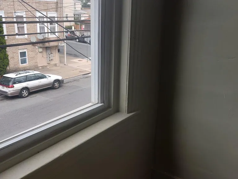 1112 Butler St #7 — Photo 9