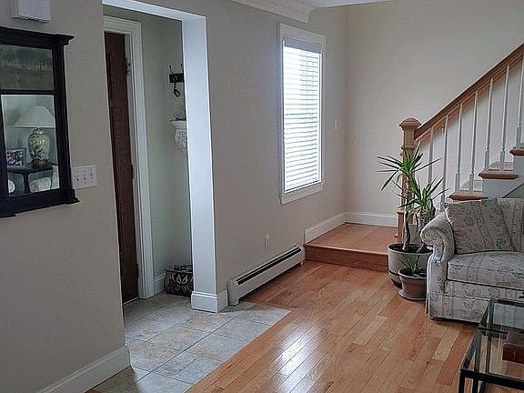 4th image of 22 Andrews St