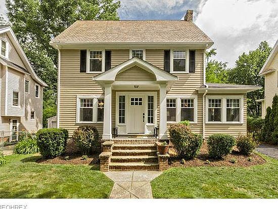 A comfortable and charming space