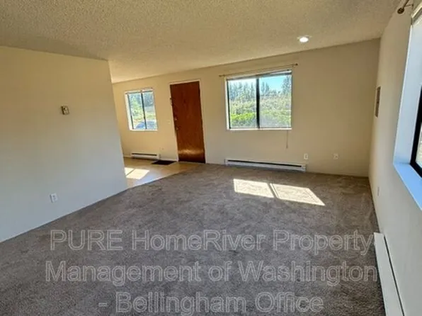 5084-5086 Labounty Dr, Ferndale, WA