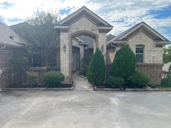 1227 Saddle Trl, Willow Park, TX 76087