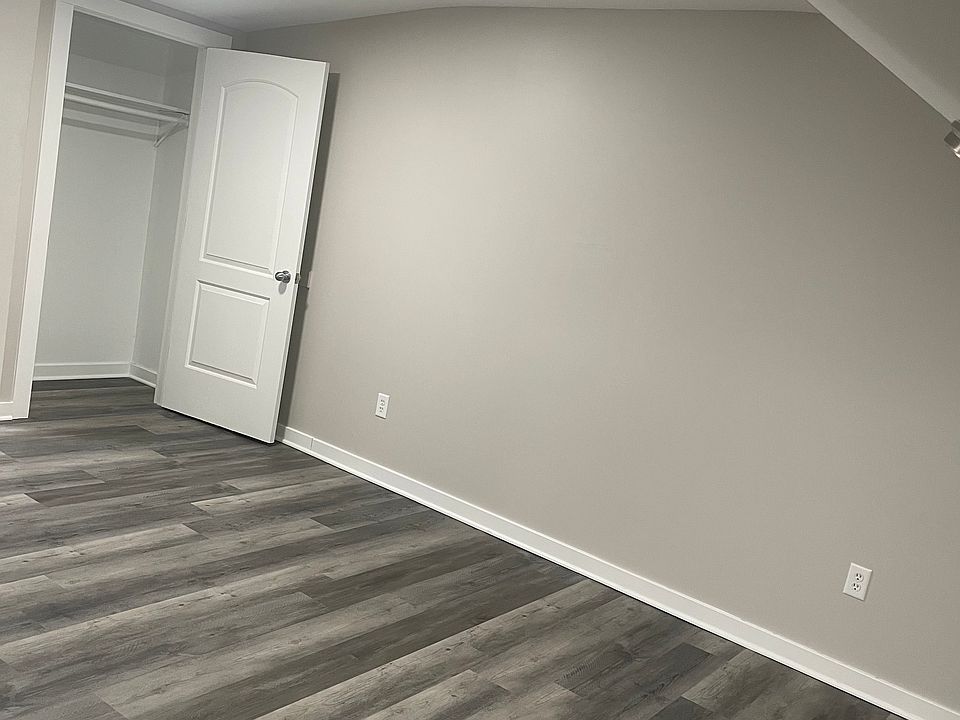 1st image of 2033 Fairview Ave #2C