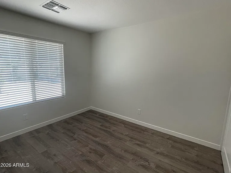 2920 E Michelle Dr — Photo 12