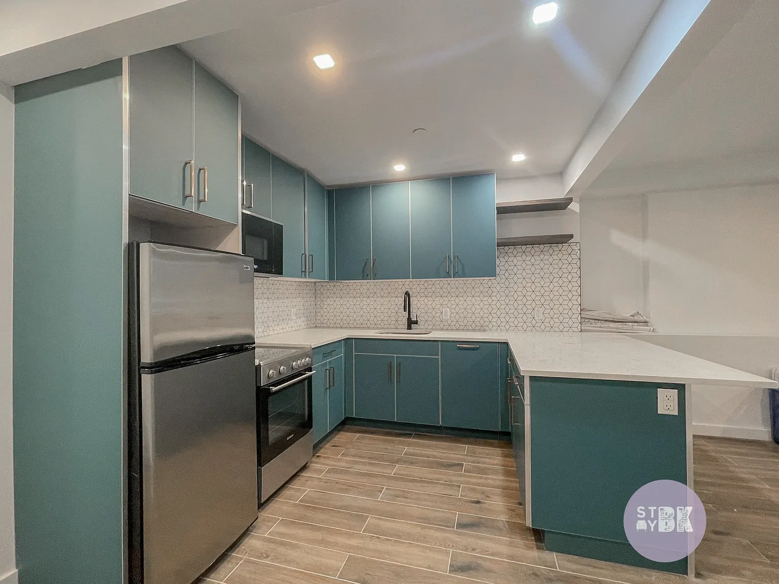 89 Moffat Street — Photo 2