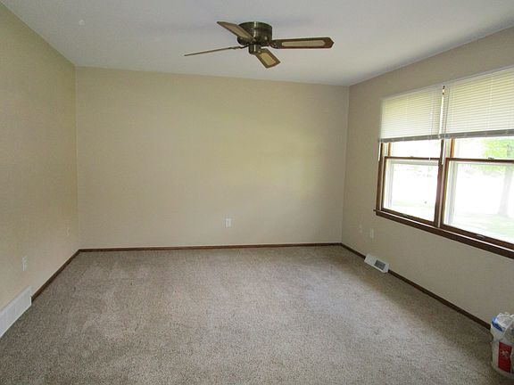 3rd image of 704 N Grove St #704