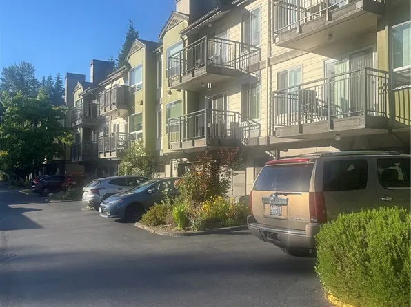 31500 33rd Place SW #H102, Federal Way, WA 98023
