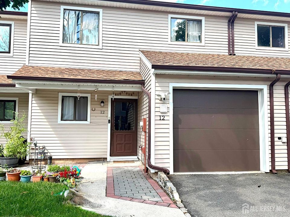 1st image of 12 Palm Ct