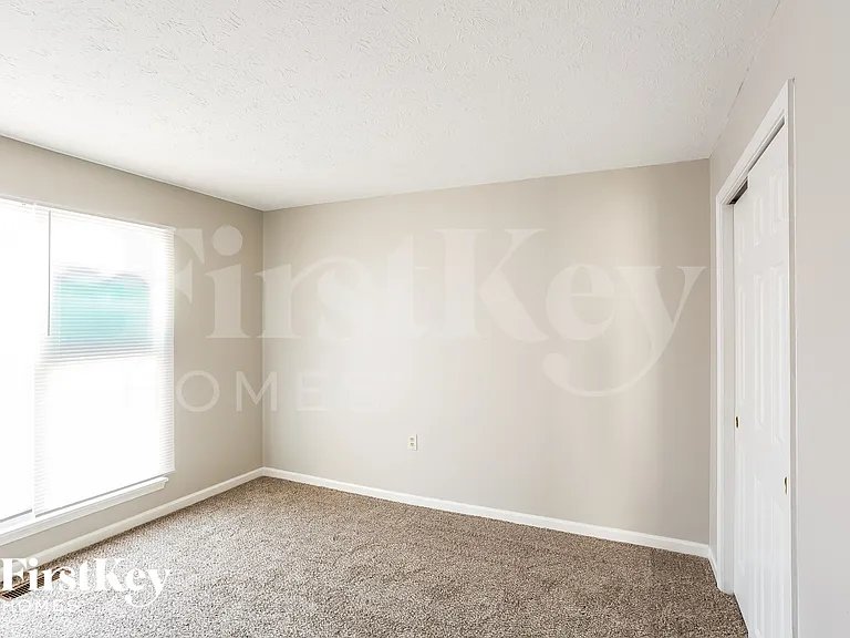 2204 Valley Creek West Ln — Photo 9