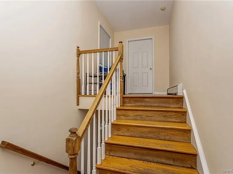 Victoria Ln — Photo 15