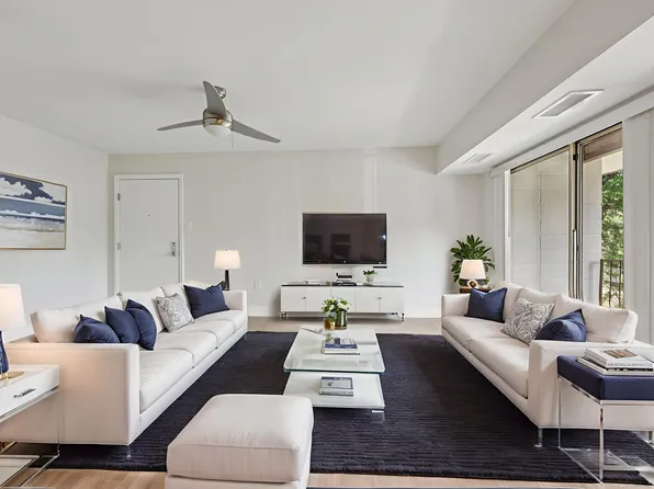 Lafayette Apartments