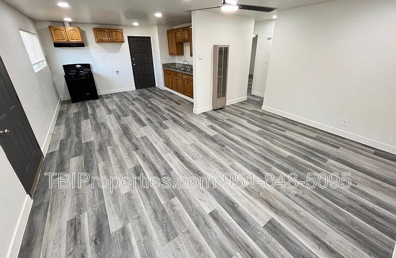1st image of 515 Ramona Ave N #1/2