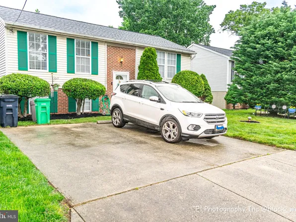 6422 Lee Pl, Capitol Heights, MD 20743