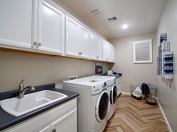 Plan 4012 Laundry Room