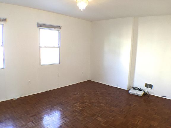 4th image of 46 Church St #1