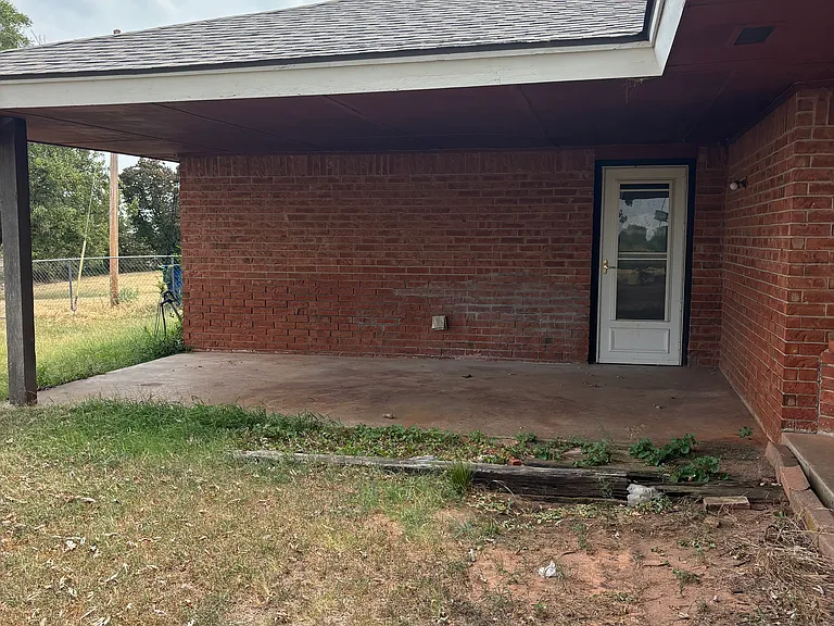 907 S Cemetery Rd — Photo 11