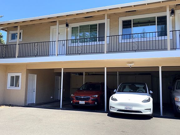 3rd image of 655 Mariposa Ave #9